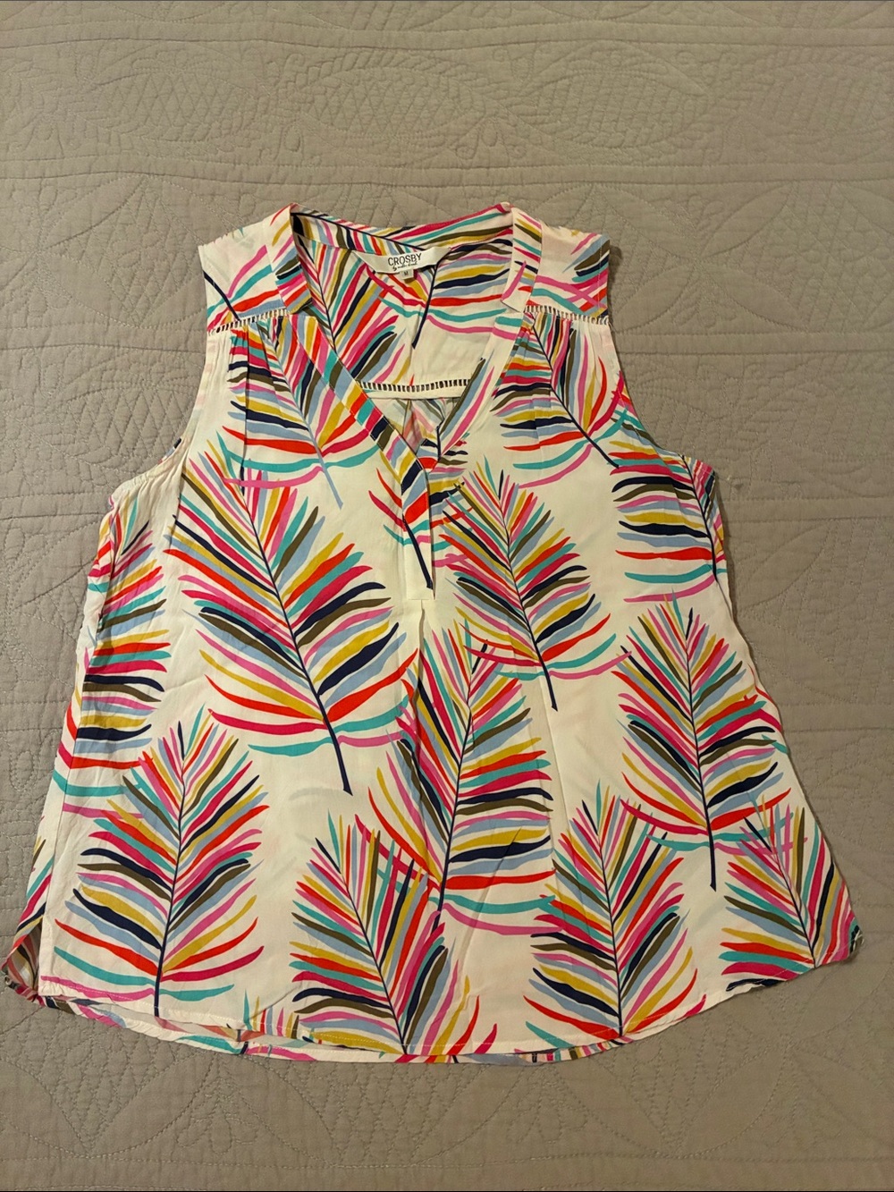 CROSBY by Mollie Burch White Multicolor Palm Leaf-Print Sleeveless top, size Med